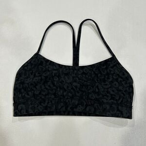 Lululemon Free to Be Bra Black Tonal Leopard Print Size 6 Strappy Back